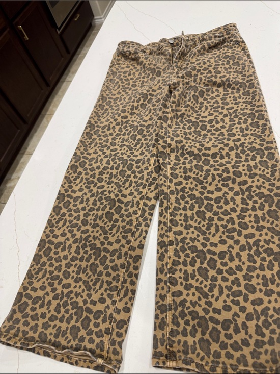 American Eagle Outfitters Denim - American Eagle Outfitters Leopard Print Ankle Jeans - Tan and Black